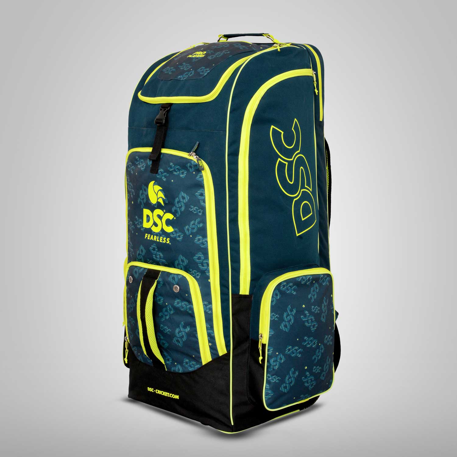 DSC Pro Player Duffle With Wheel